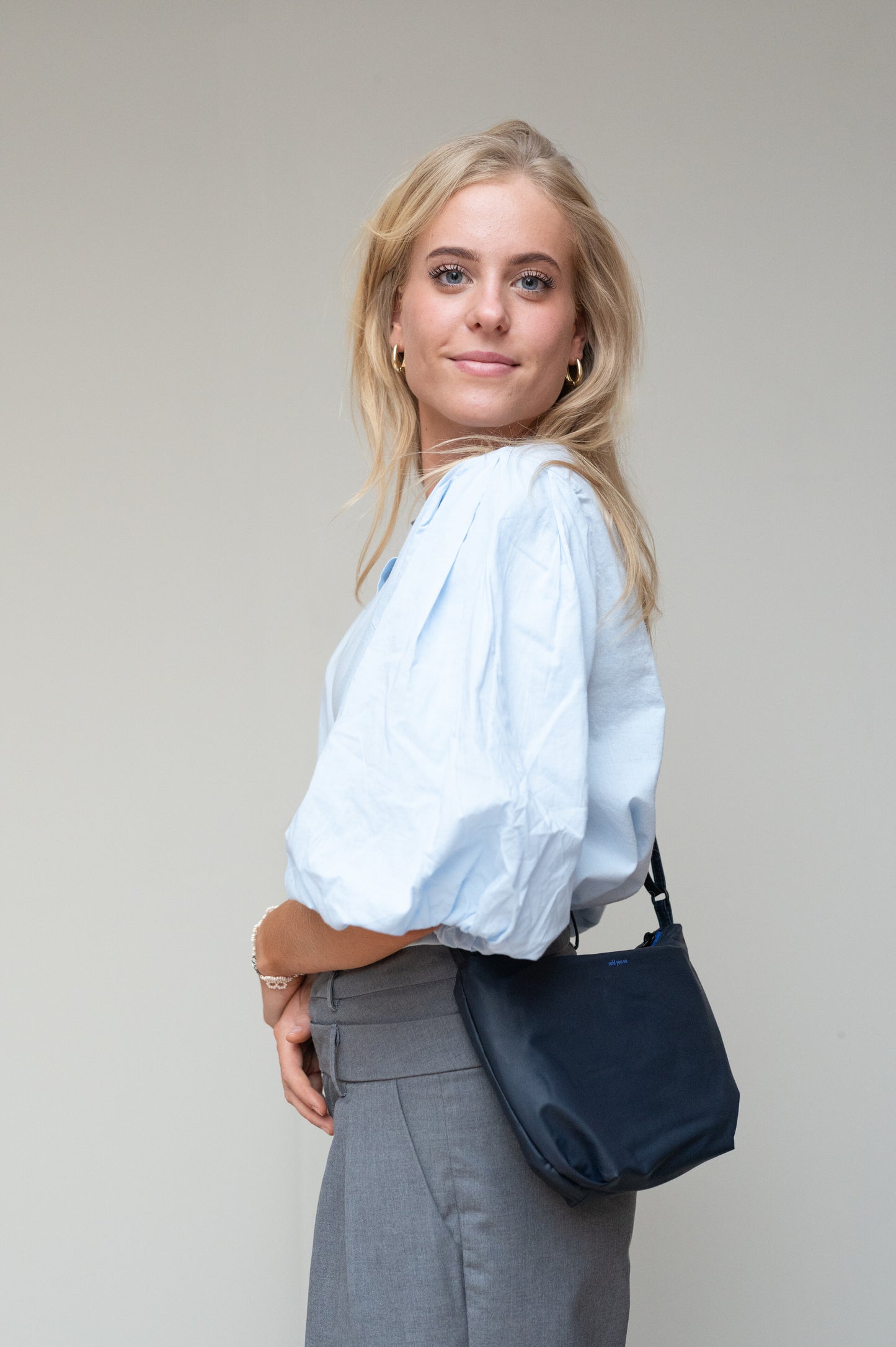 CROSS BODY BAG